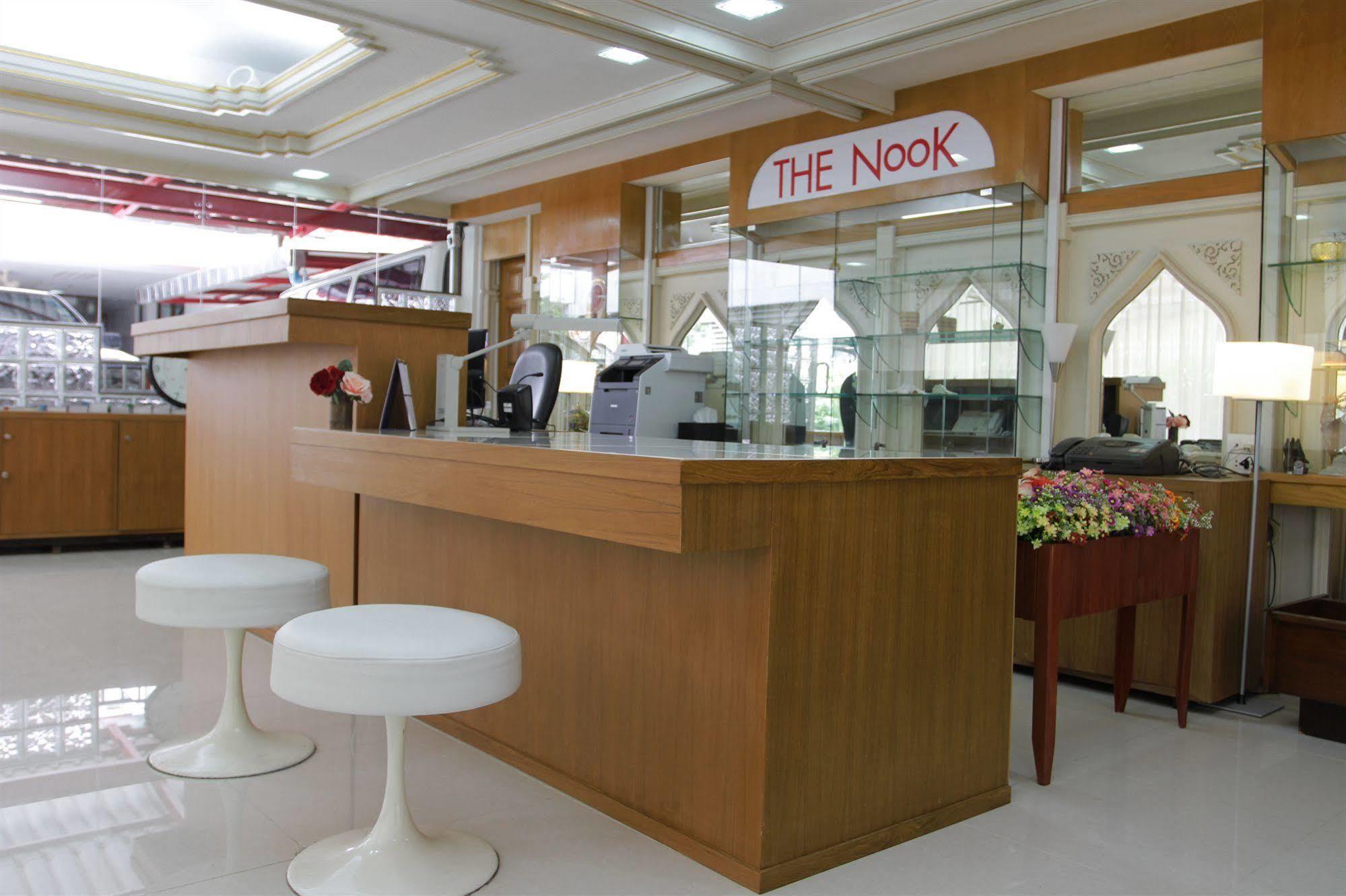 The Nook Pratunam Bangkok Exterior foto